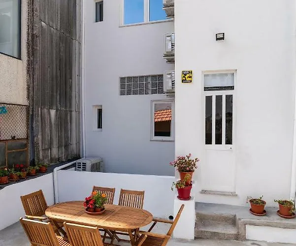 Zd Moreira Flats C By Portoproperties4you *